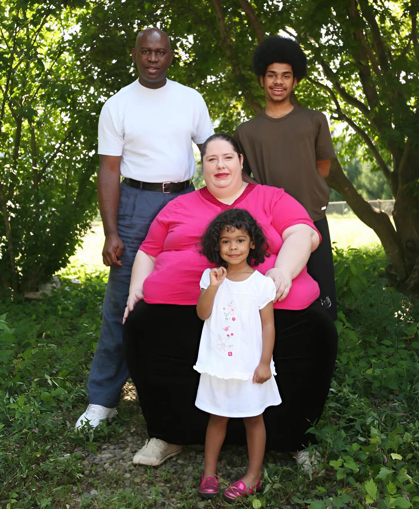 Par amour pour son mari, cette femme a pris du poids jusqu’à peser 317 kg : voici à quoi elle ressemble aujourd’hui après sa perte de poids